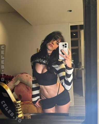 Soogsx nude photo 45