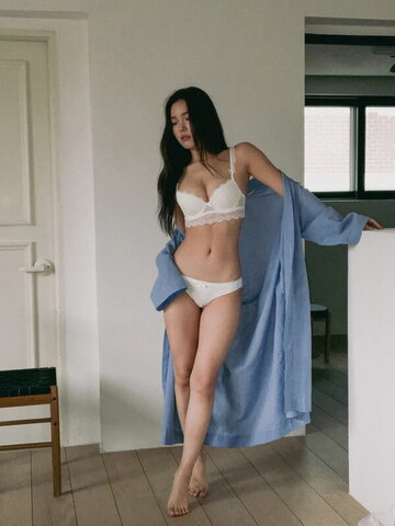 Soonjoohada nude photo 32