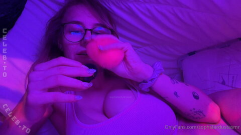 Soph Stardust – MONTHLY EXCLUSIVE ASMR PPV your german girlfriend is making a lot of mouth sounds next to you 👄💋 both…