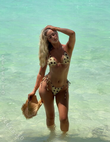 Sophadophaa nude photo 15