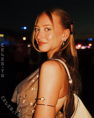 Sophia Diamond nude photo 8