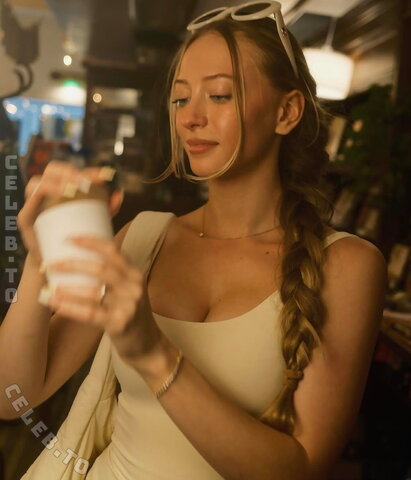Sophia Diamond photo 6