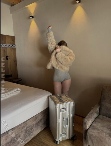 Sophia Elena nude photo 26