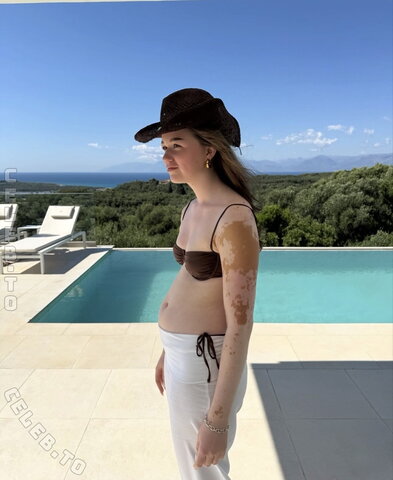Sophia Elena photo 2
