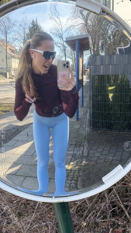 Sophia Flörsch nude photo 3