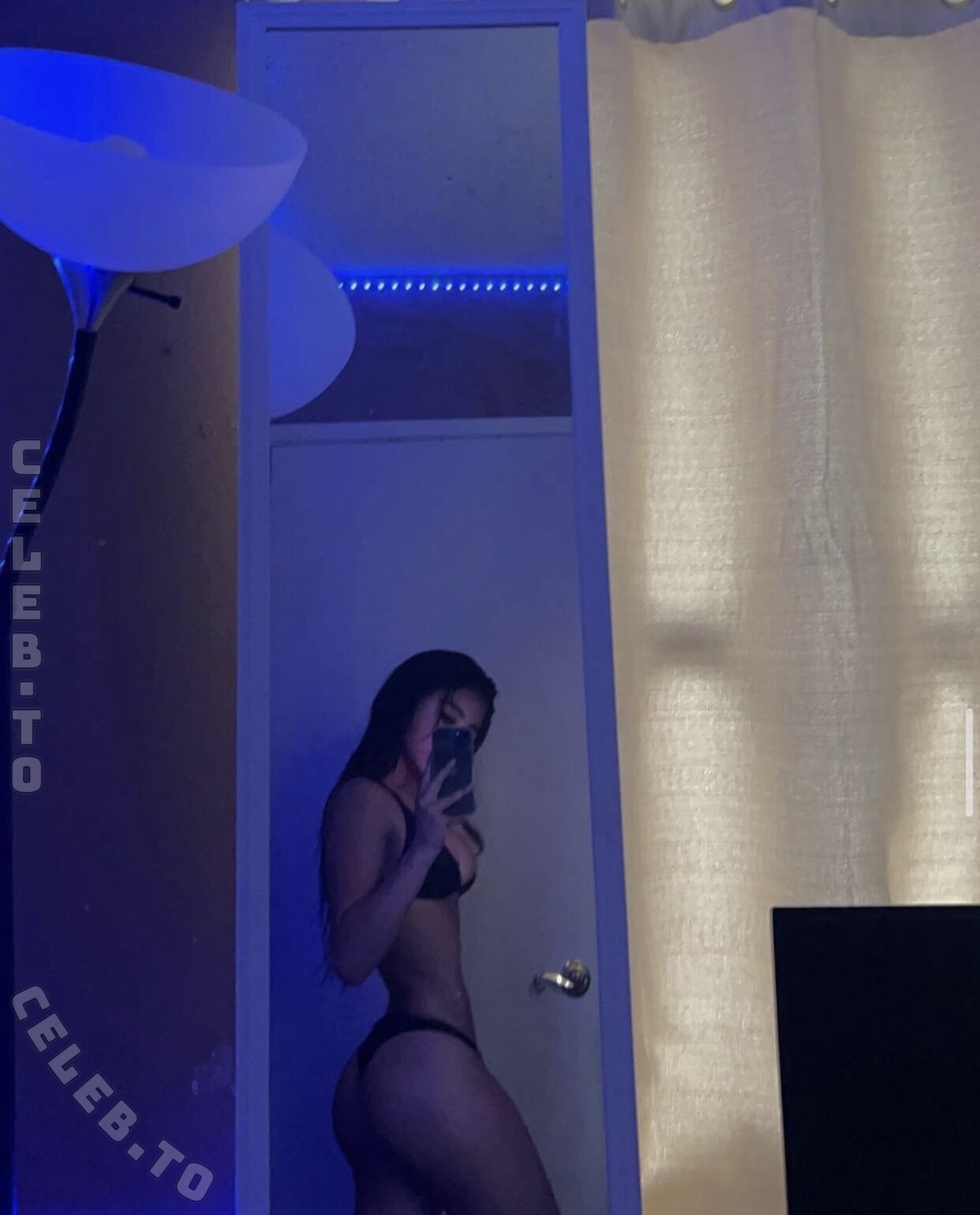 Sophia Frutos nude photo 5