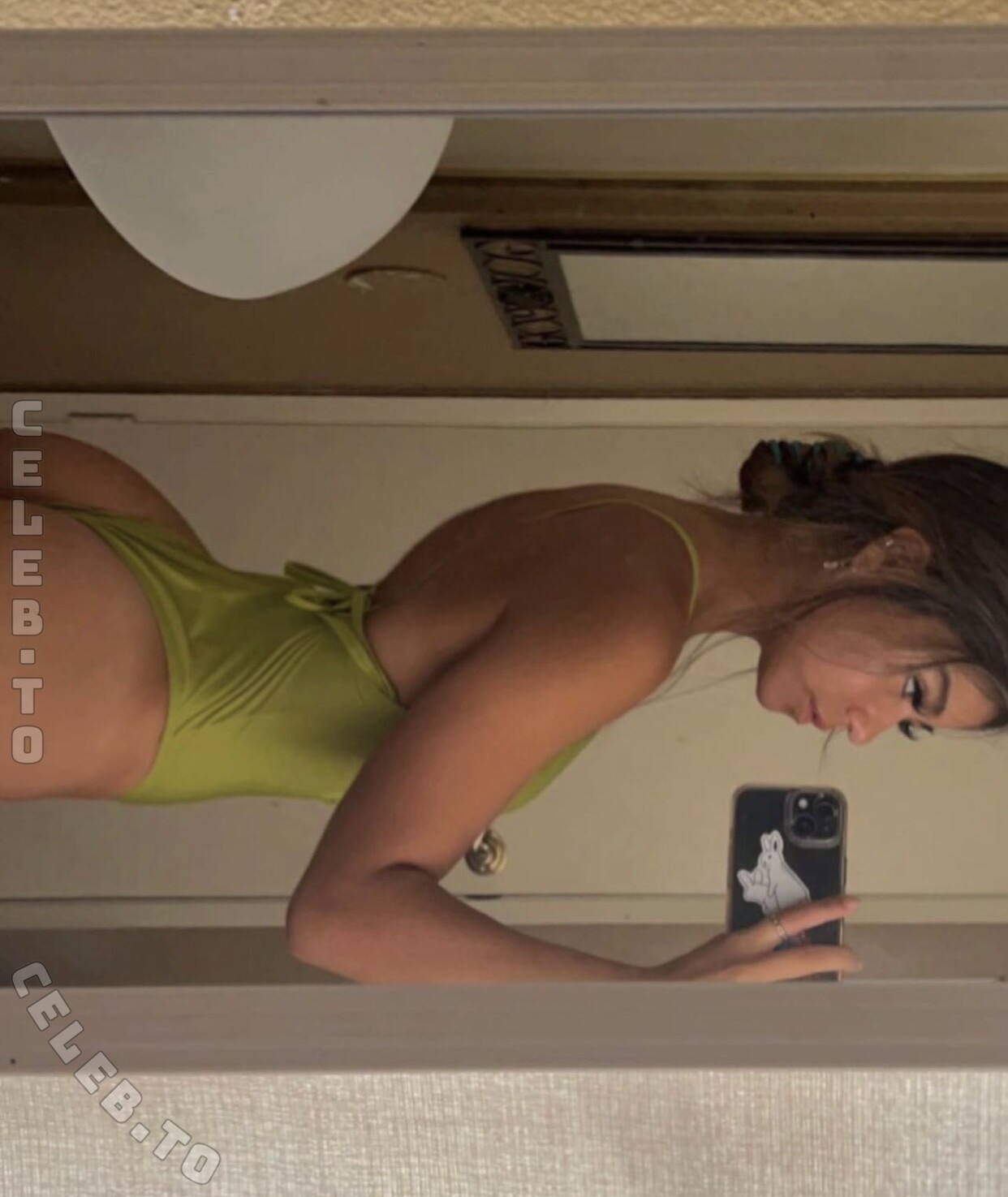 Sophia Frutos nude photo 24