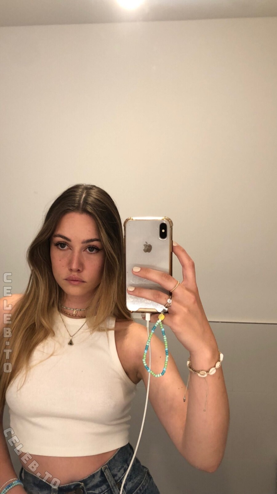 Sophia Stolpe nude photo 5