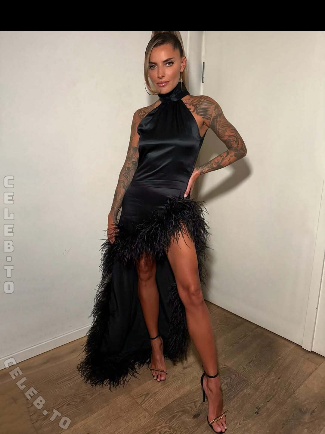 Sophia Thomalla nude photo 1