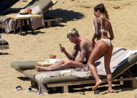 Sophia Thomalla nude photo 54