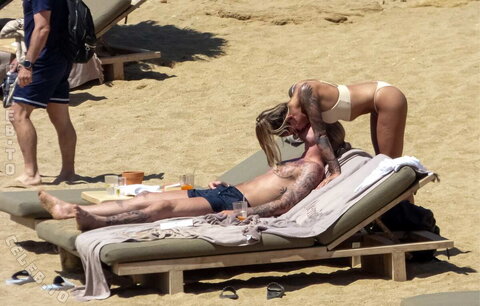 Sophia Thomalla nude photo 53
