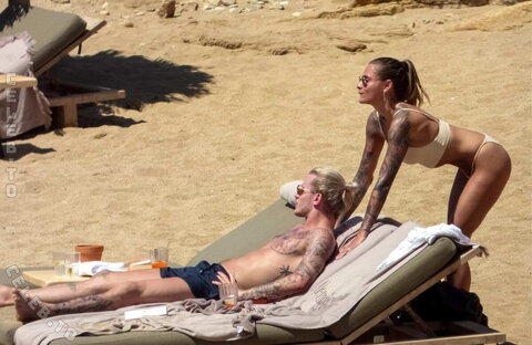 Sophia Thomalla nude photo 49