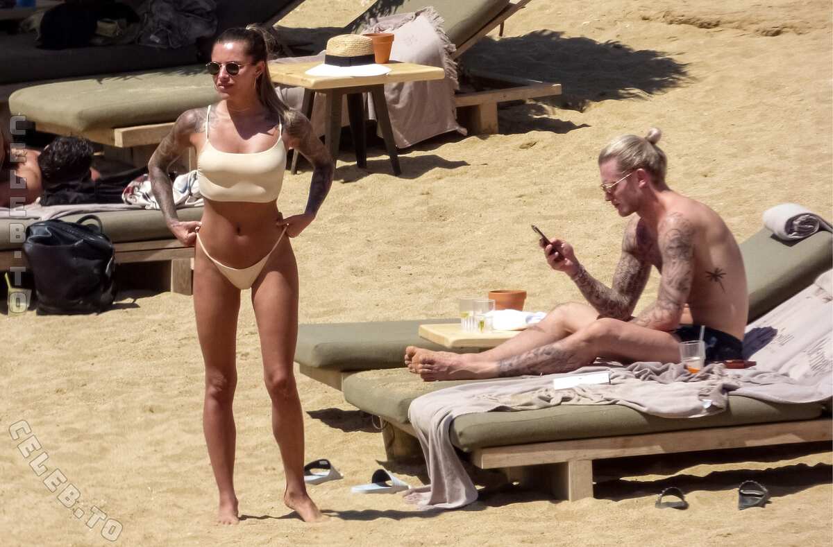 Sophia Thomalla nude photo 1