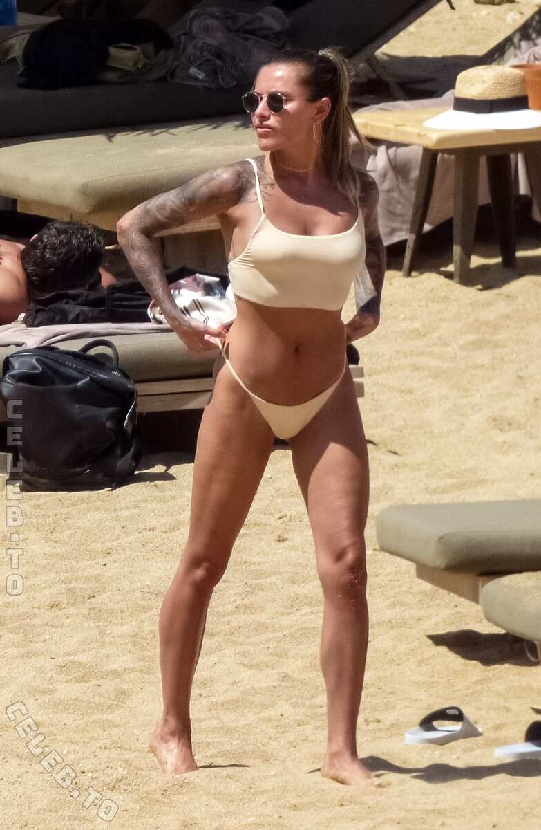 Sophia Thomalla nude photo 2