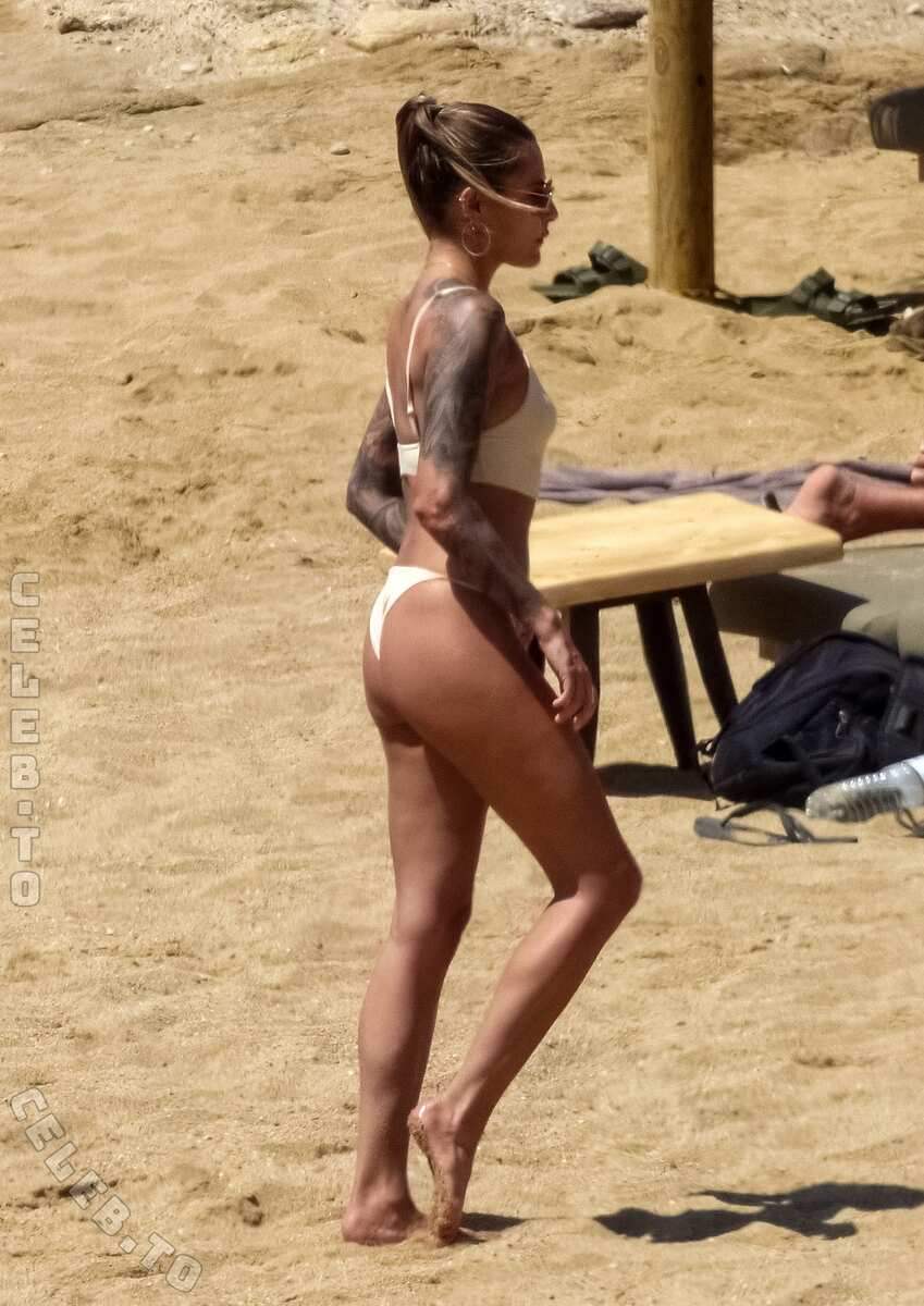 Sophia Thomalla nude photo 5