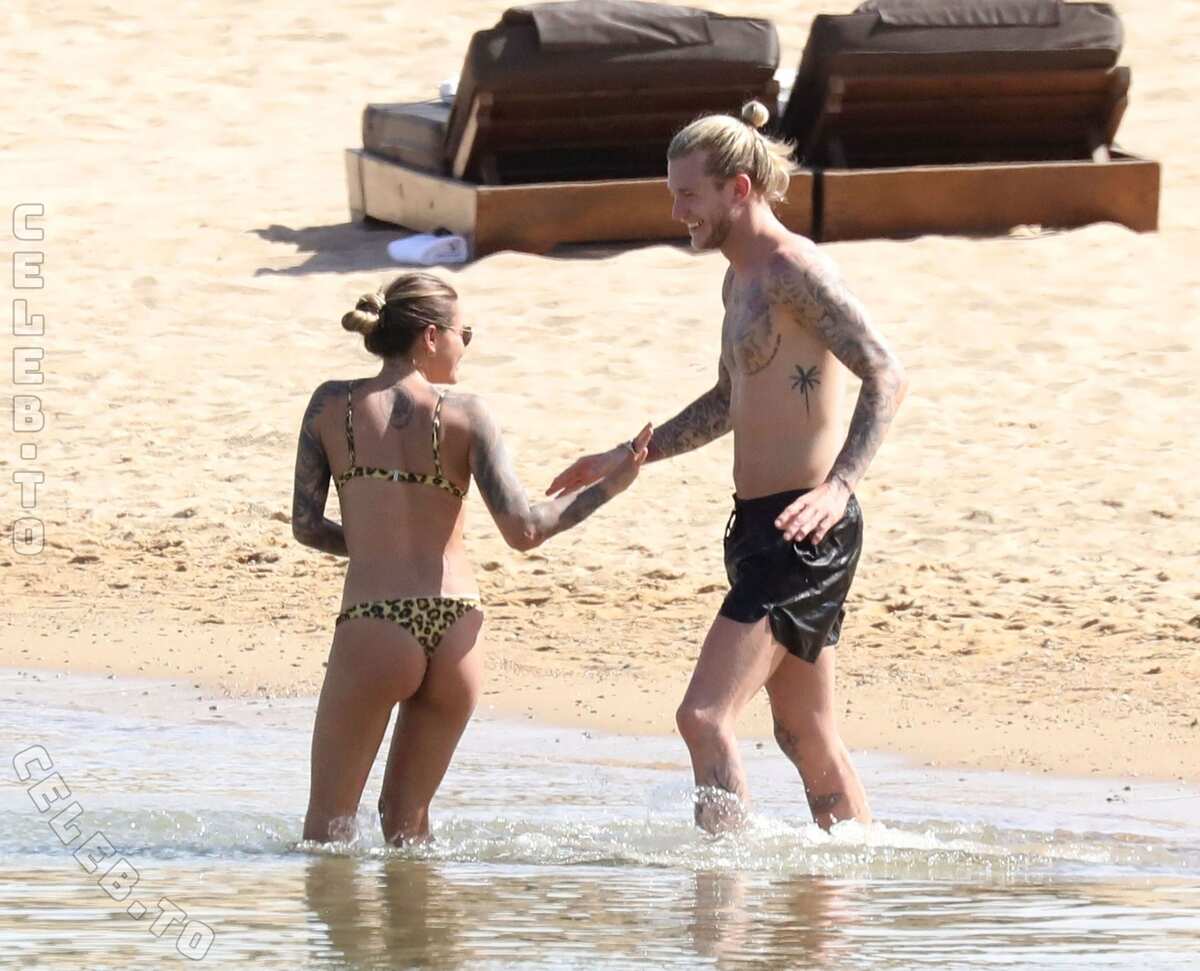 Sophia Thomalla nude photo 19