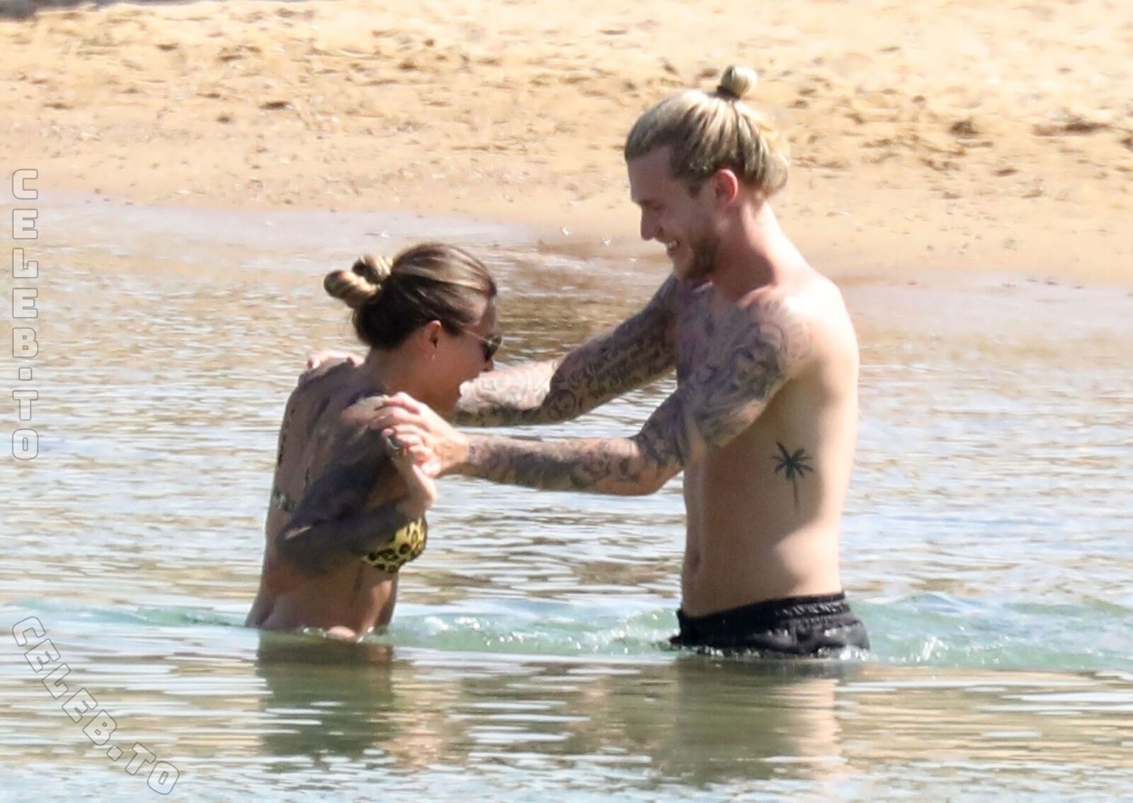 Sophia Thomalla nude photo 21