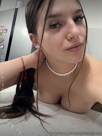 Sophiaalovely nude photo 32