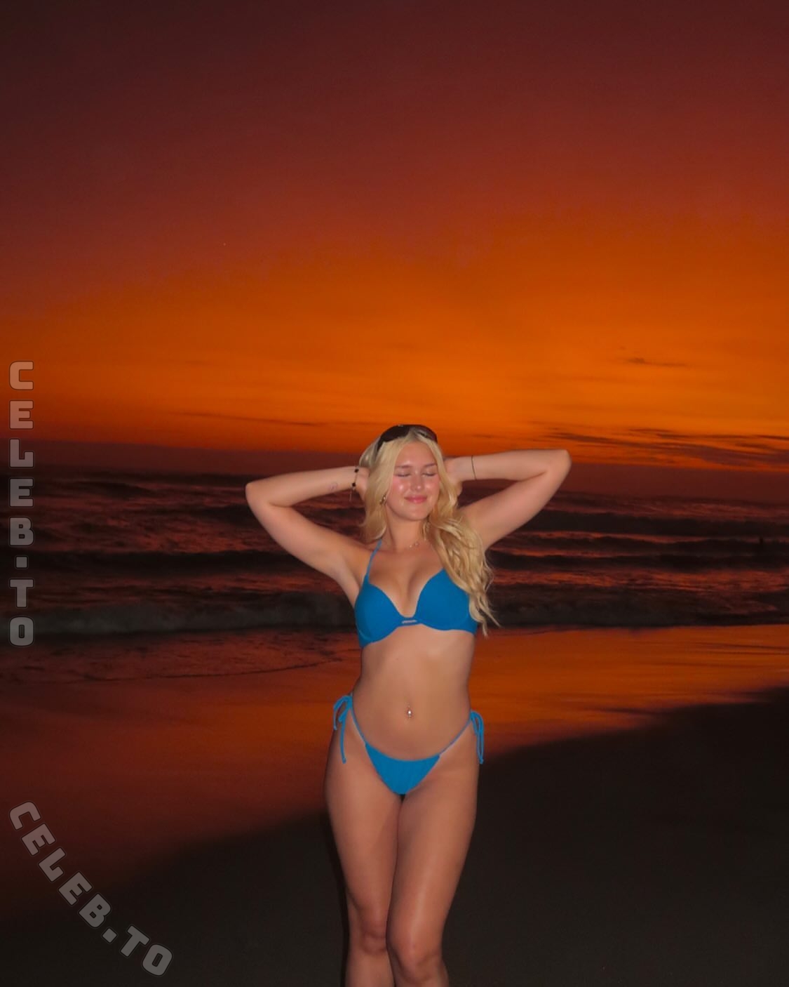 Sophiaaperlaa nude photo 8