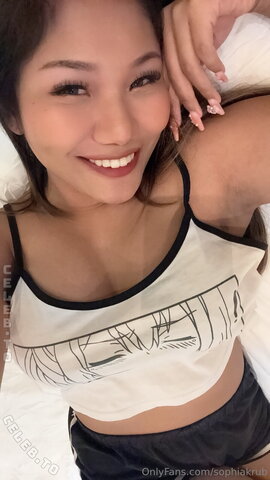 Sophiakrub nude photo 3