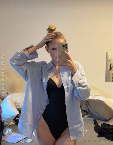 Sophiatiel Hot (1 photo)
