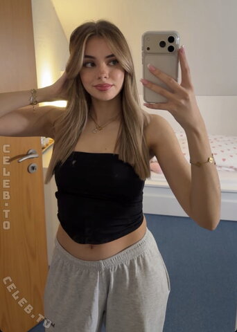 Sophia_xs nude photo 11