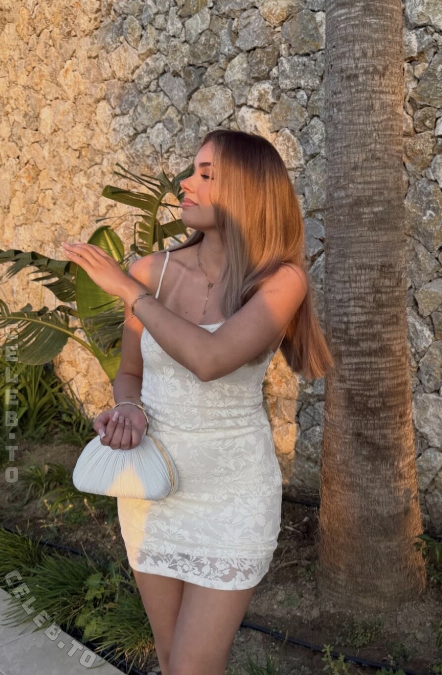 Sophia_xs nude photo 3