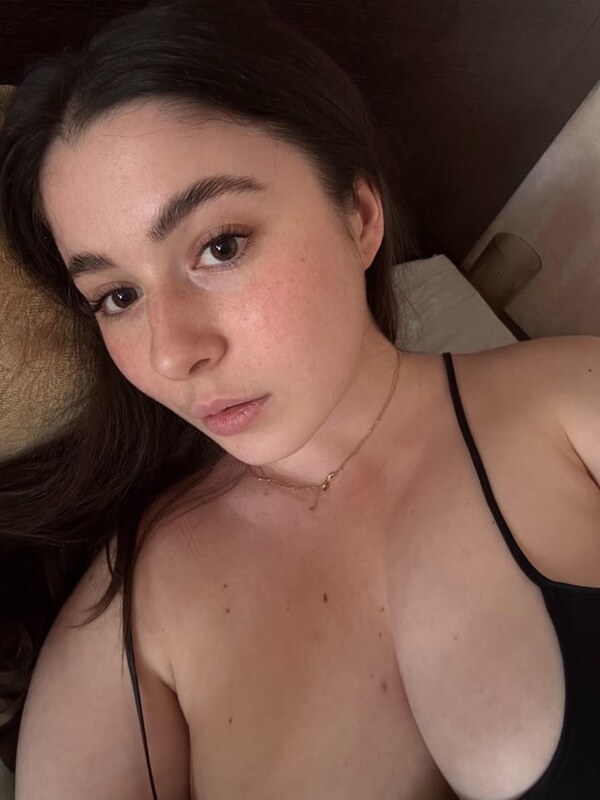 Sophie Bell nude photo 12