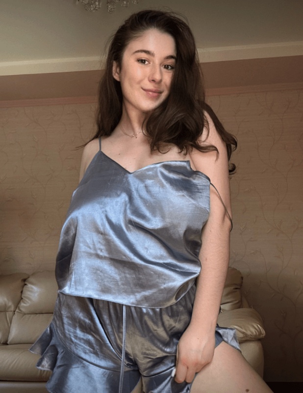 Sophie Bell nude photo 2