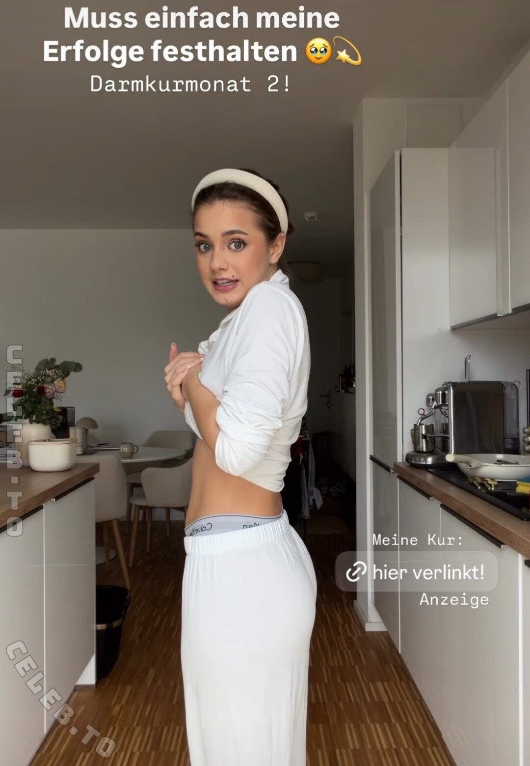 Sophie Breuer nude photo 5