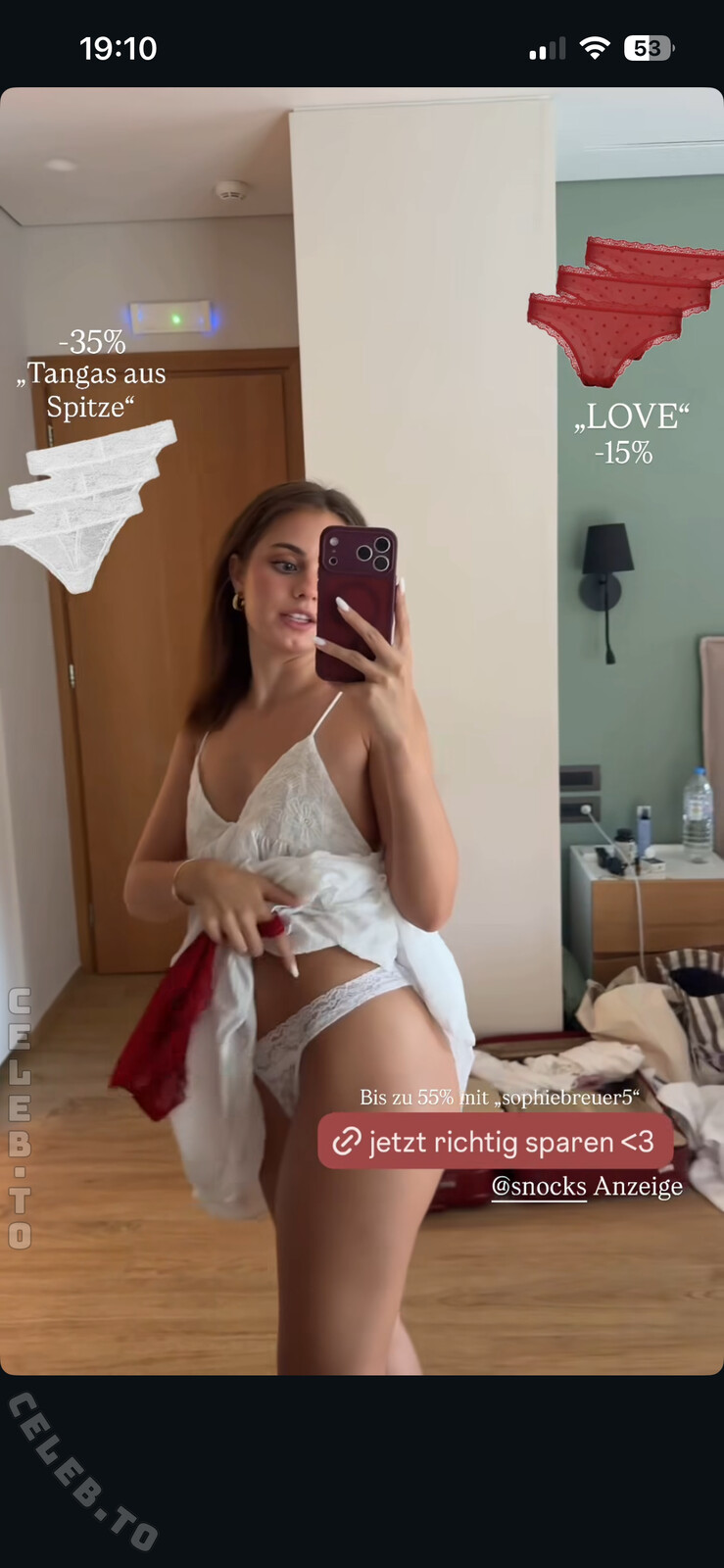 Sophie Breuer nude photo 2
