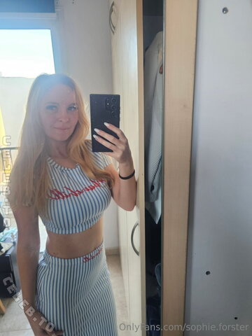 sophie forster nude photo 13