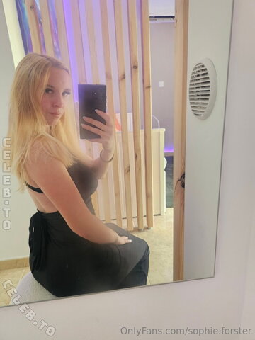 sophie forster nude photo 9