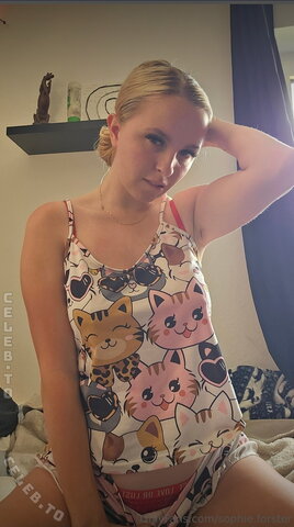 sophie forster nude photo 25