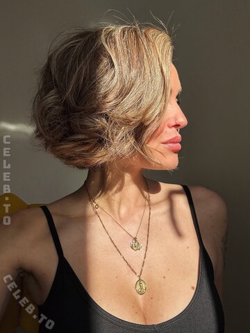 Sophie Imelmann nude photo 22