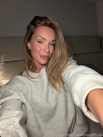 Sophie Lauren nude photo 15