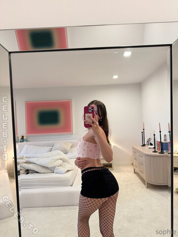 Sophie Mudd nude photo 56