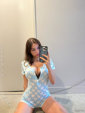 Sophie Mudd New (3 photos)