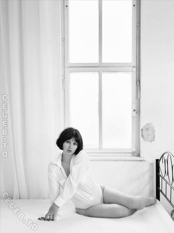Sophie Nöther nude photo 19