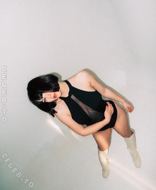 Sophie Nöther nude photo 2