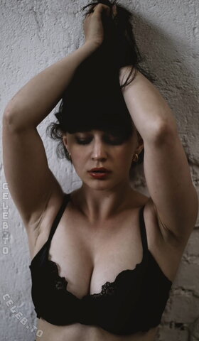 Sophie Nöther nude photo 1