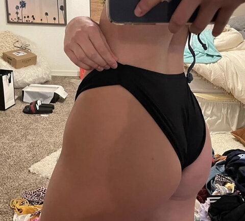 Sophie Ocampo nude photo 7