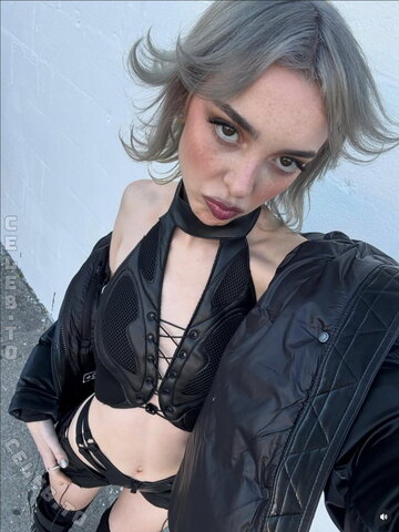 Sophie Powers nude photo 36