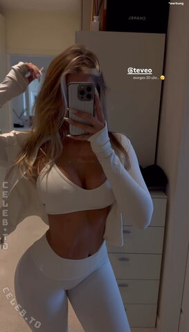 Sophie Schnur nude photo 98