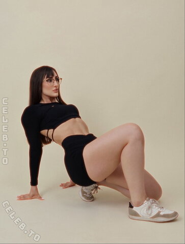 Sophie Wöhler nude photo 10
