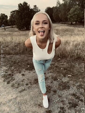 Sophie.a.s nude photo 7
