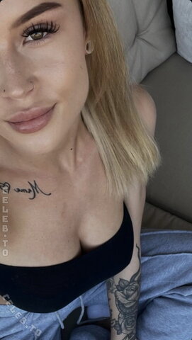 Sophie.a.s nude photo 6