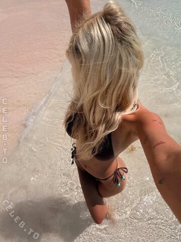 Sophiecharlotth nude photo 7