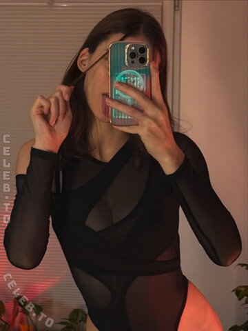 SophieKC – I wonder what her face looks like.