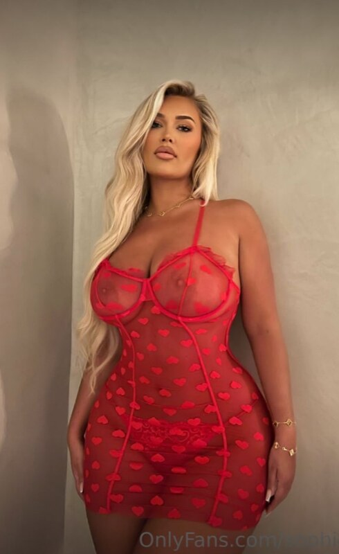 sophieoneill nude photo 10